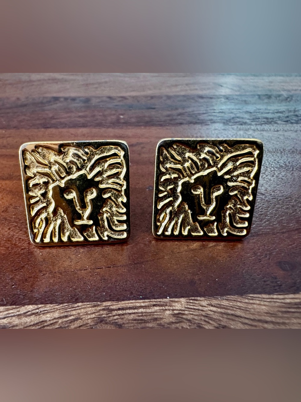 Vintage Anne Klein Lion Head Gold Tone Clip On Earrings Hear Her Roar 1980s